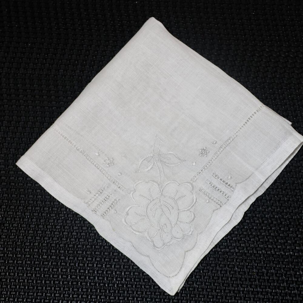 Vintage Ladies Hankie White Pure Linen Cotton Embellished Floral Hong Kong Osage